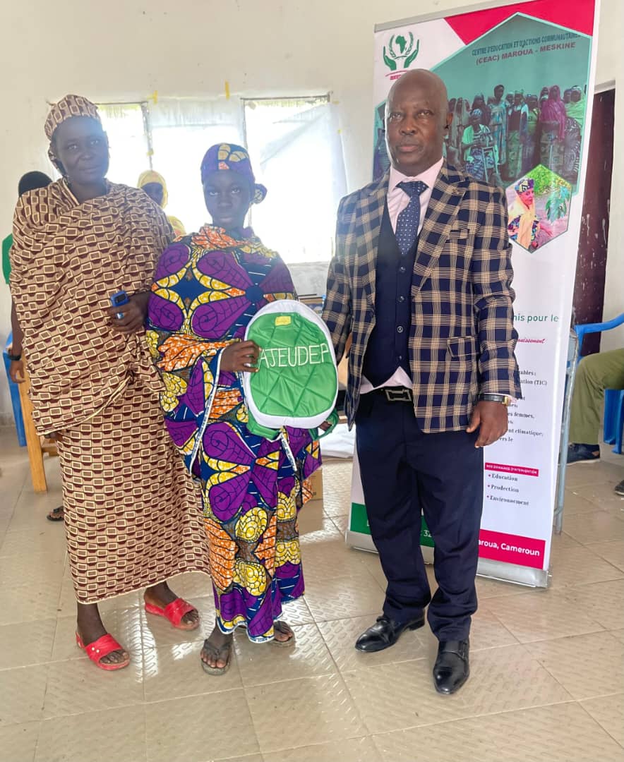 Programme « Education For All »  appui à la scolarisation, distribution de kits Back to School à 30 enfants du primaire et secondaire et sensibilisation des parents sur l’importance de l’éducation - Photo 7